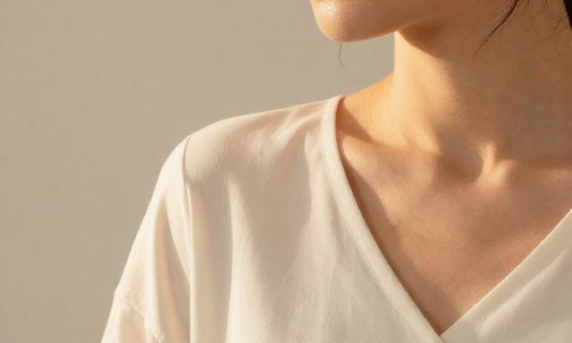 20대여성의류 관련 이미지 - 20대여성의류 쇼핑, 실패 없는 스타일링을 위한 퍼스널 컬러 & 체형 분석 가이드